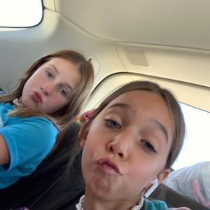 Meet your Posher, Celena